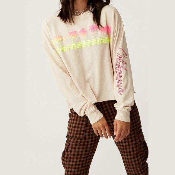 Daydreamer Cali Palms Crop Long Sleeve Neon Graphic Print Tee in Beige | Medium - Picture 1 of 8